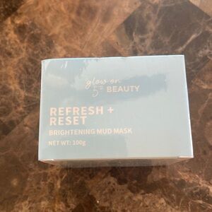 Glow on 5th Beauty Brightening Mud Mask❤️❤️